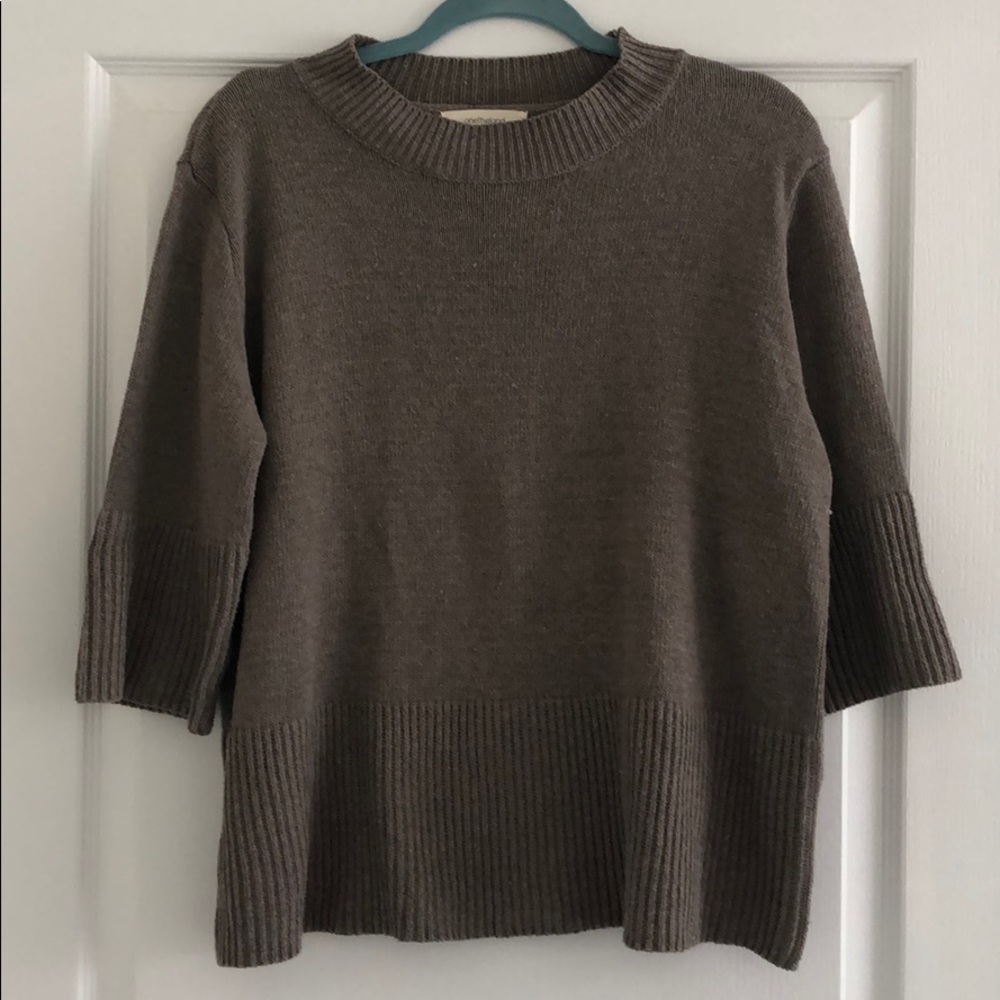 Ivy & Leo Brown sweater NWOT
